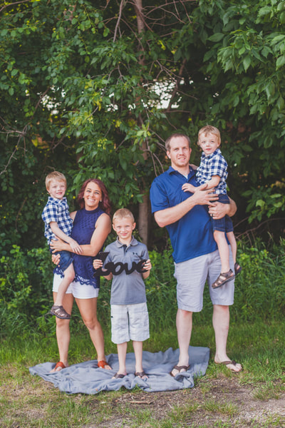 Family Photography in New London Wisconsin by Brianne Photography