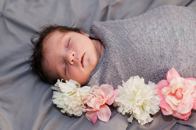 Brianne Photography: Newborn girl photos